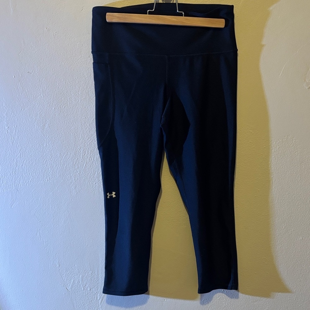Under Armour Navy Blue Capri Leggings